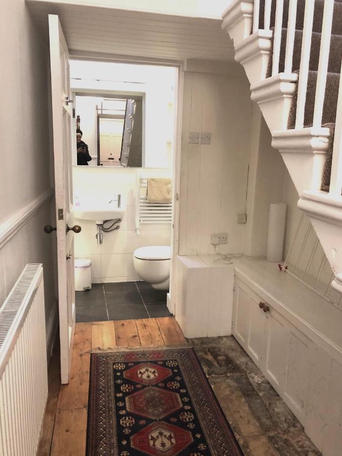 Lauras Townhouse Apartments Thomas Street Townhouse Bath Exterior photo